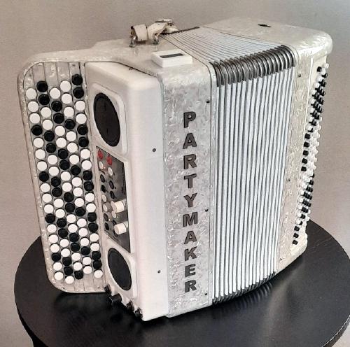 /img/partymaker_accordion.jpg
